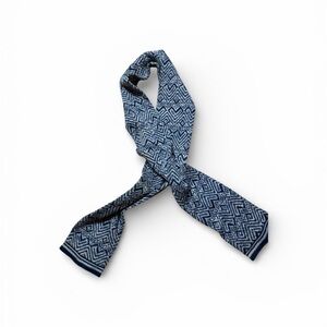 David Cashman Black and Gray Patterned Scarf